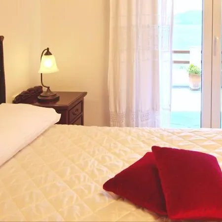 The Stone House! Holiday home Alonnisos Town